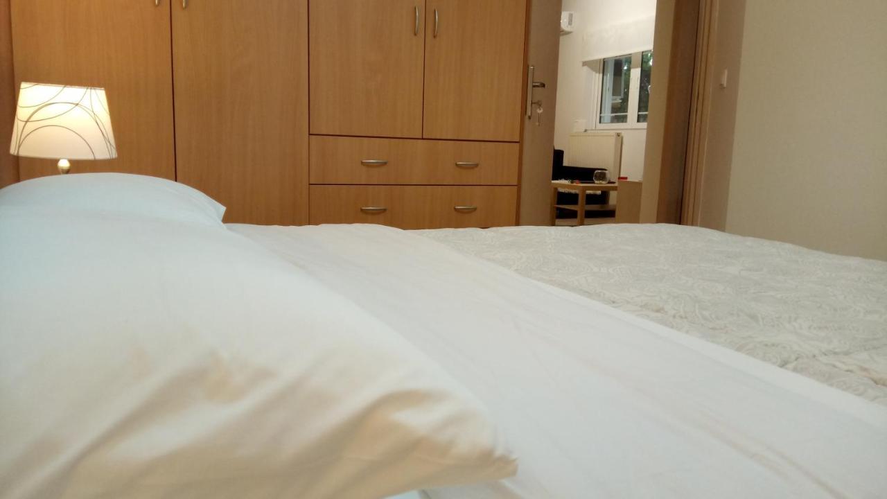 Overnight Athens Airport And Raphina Port Apartment Artemida (Attica) Exterior foto